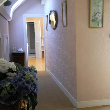 D'hotes La Gloriette Bed & Breakfast 3*