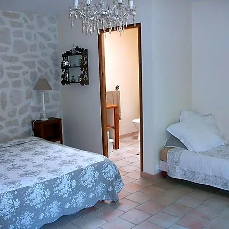 D'hotes La Gloriette Bed & Breakfast