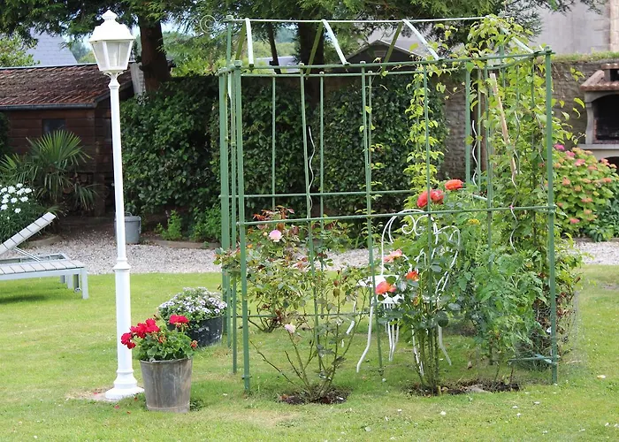 D'hotes La Gloriette Bed & Breakfast