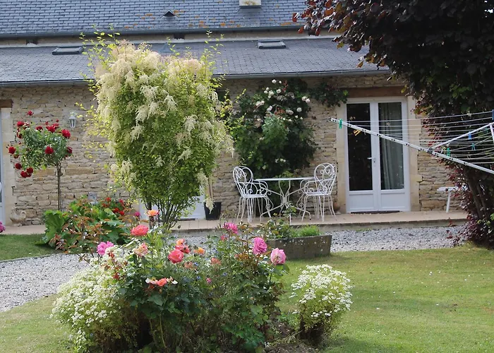 D'hotes La Gloriette Bed & Breakfast 3*